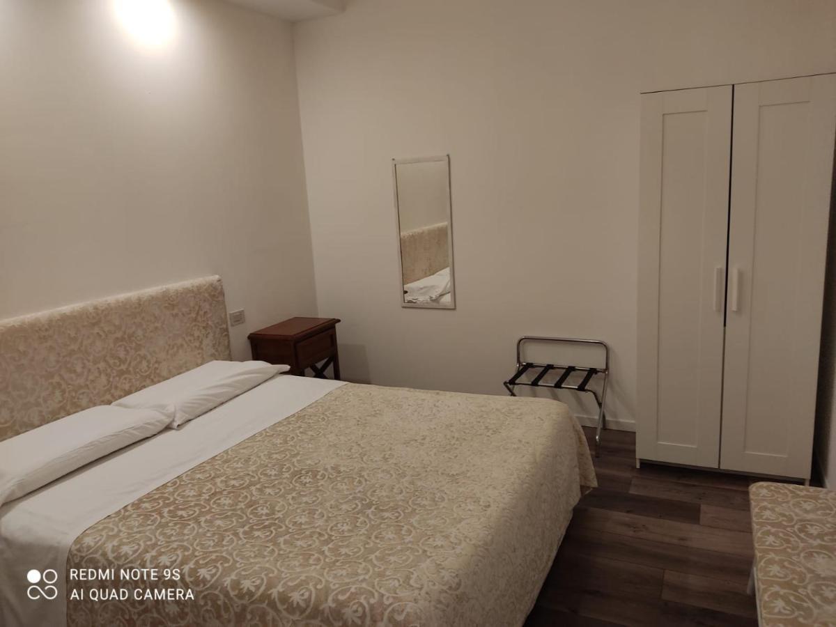 Gemini Camere E Suites Гросето Екстериор снимка